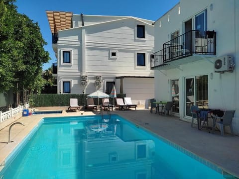 Standard Apartment, Balcony, Garden View | Pool | Seasonal outdoor pool