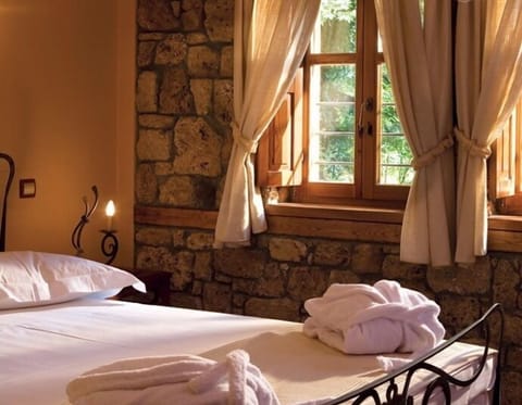 Junior Suite | Premium bedding, minibar, desk, soundproofing