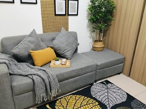 Apartment, 1 Bedroom | Living area | 35-inch Smart TV with digital channels