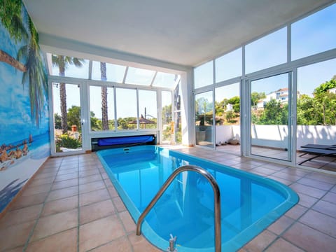 Pool Indoor