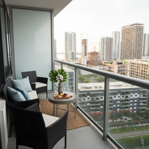 Luxury Apartment, City View | Property grounds
