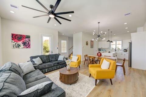 Huge open space living area 