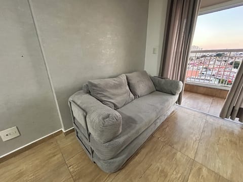 Economy Studio, City View | Living area