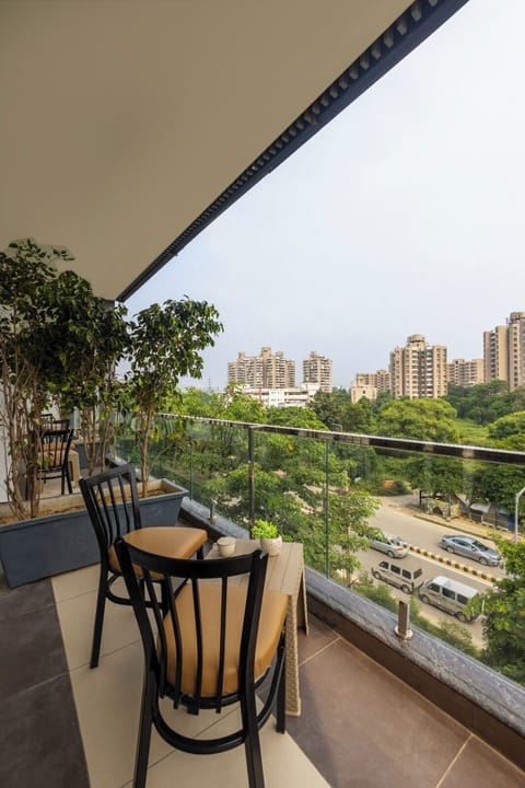 Deluxe Room | Outdoor dining