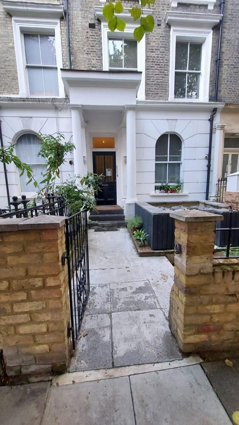 House | 1 bedroom