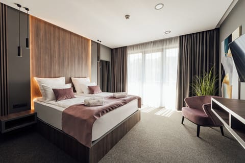 Superior Double Room, Balcony, Mountain View | Memory foam beds, minibar, in-room safe, desk