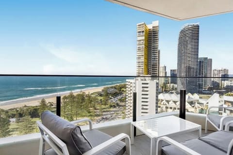 Breathtaking Ocean Views Unwind on the private balcony and soak in panoramic beach and city skyline views. Outfitted with comfortable modern seating, it's the ultimate spot for morning coffee or sunset drinks.