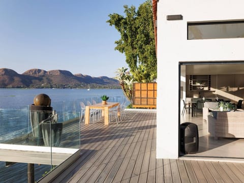 House, 4 Bedrooms, Private Pool | Outdoor dining