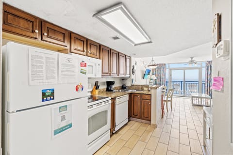 Condo, 1 Bedroom, Balcony, Oceanfront (III-PH64) | Private kitchen | Fridge, microwave, stovetop, dishwasher
