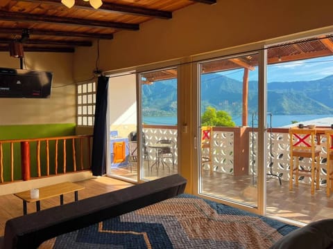 Comfort Condo, Lake View | Interior