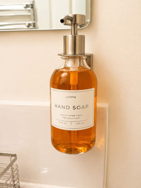 Bathroom amenities