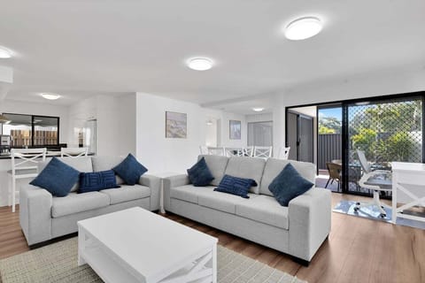 Lounge Area 