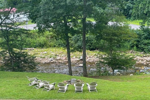 Canton Vacation Rental | 4BR | 2.5BA | 2,600 Sq Ft