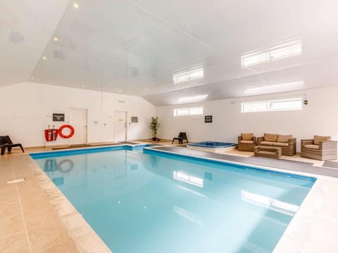 Enjoy the shared on-site facilities 