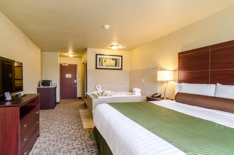 Suite, 1 King Bed, Non Smoking | Premium bedding, pillowtop beds, in-room safe, desk