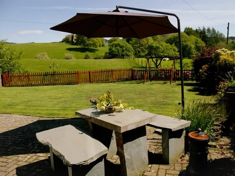 Dine alfresco on the private patio area 