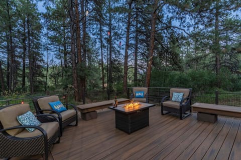Back Deck with Firepit, Hot Tub, Grill