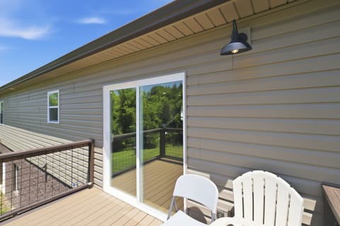 House, 5 Bedrooms | Terrace/patio