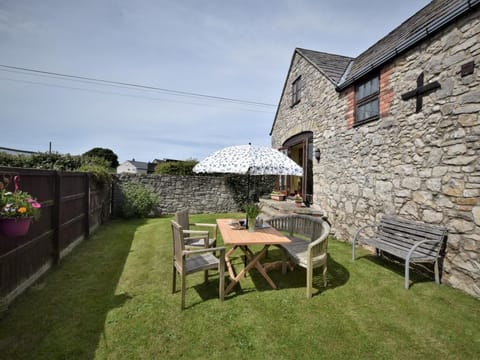 Lovely countryside barn close to the coast