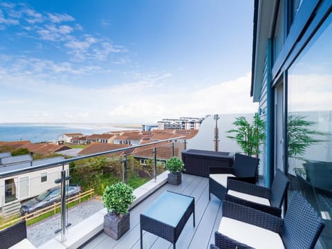 Balcony area with sea views