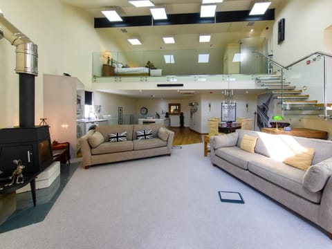 Spacious contemporary apartment on two levels