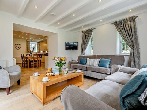 Sociable space for family gatherings