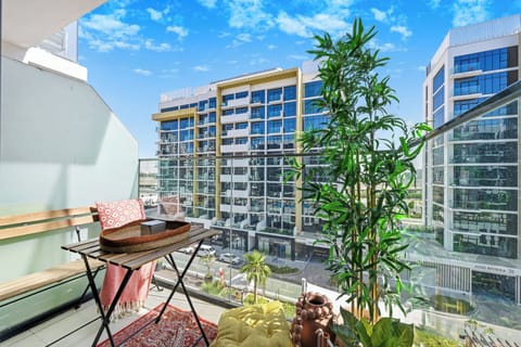 Apartment, Balcony | Outdoor dining