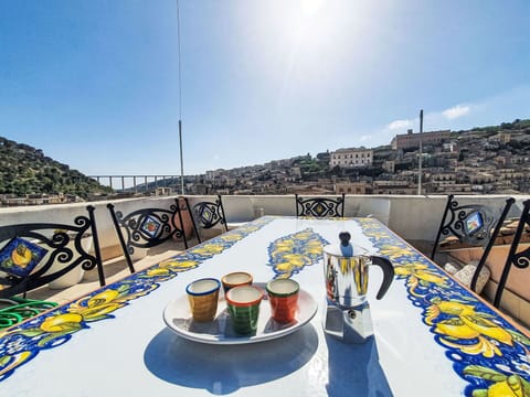 Apartment, Condominium, Mixed-Use, Hotel, Balcony