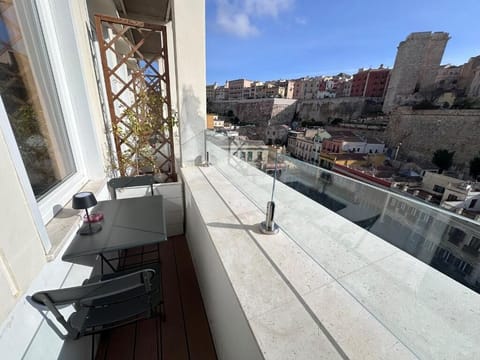 Deluxe Double Room, Balcony, Partial Ocean View | Outdoor dining