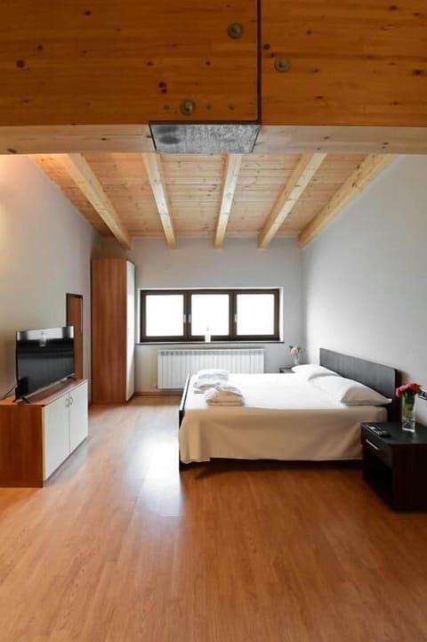 Superior Quadruple Room, Mountain View | WiFi (free)