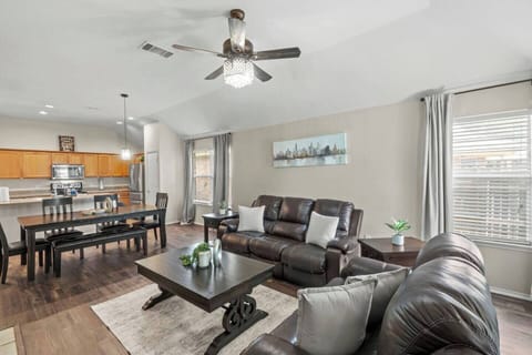  Spacious open-plan living with room for the whole group.