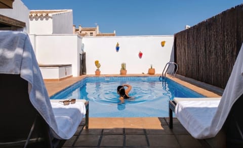 Garden, Outdoor dining area, Private pool, BBQ, Chill out area.