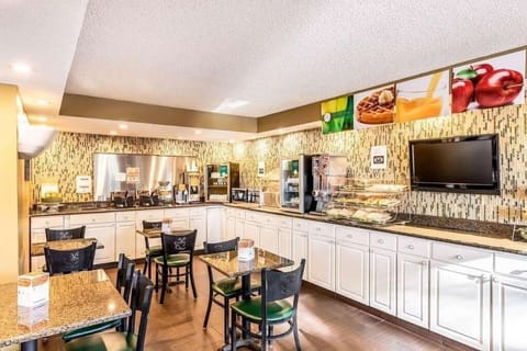 Free daily self-serve breakfast
