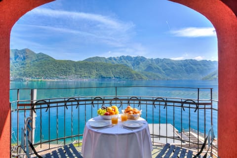 Lake View