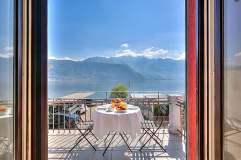 Lake View