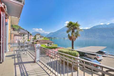 Lake View