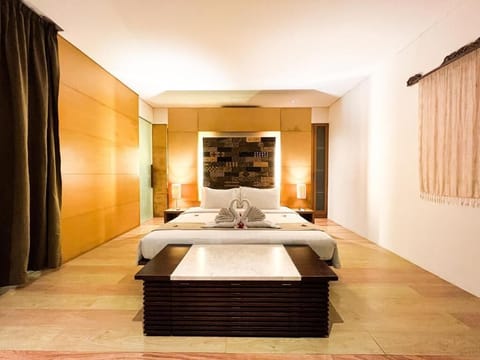 Luxury Villa, 2 Bedrooms, Private Pool | In-room safe, desk, laptop workspace, WiFi (free)