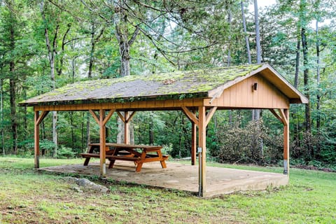 Clinton Vacation Rental | 5BR | 4BA | 1,500 Sq Ft