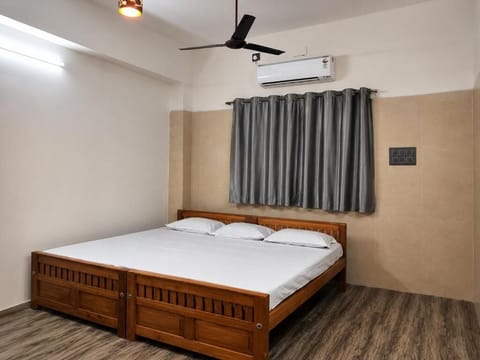 Deluxe Room, Multiple Beds | WiFi (free)