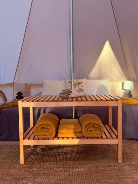 Tent, Courtyard View | WiFi (free)