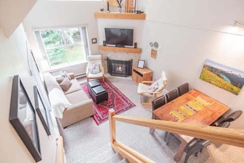 Living and dining area