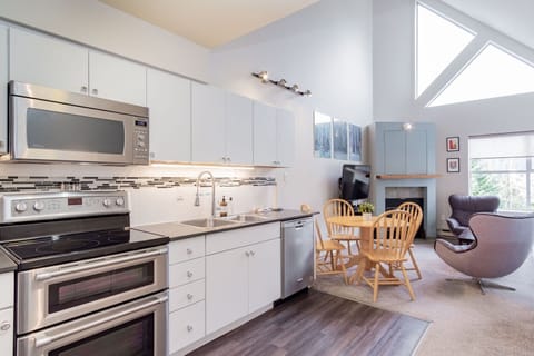 Property #315: Open floor plan
