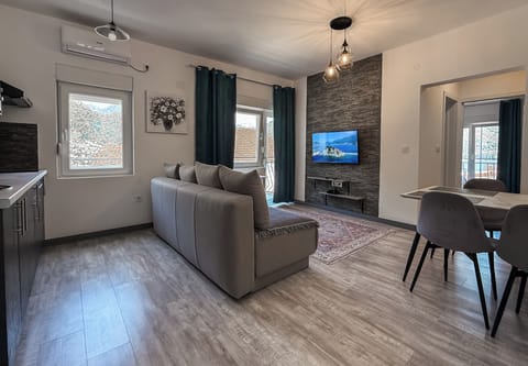 Superior Apartment, Bay View | Premium bedding, in-room safe, blackout drapes, soundproofing