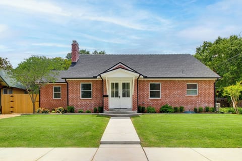 Norman Vacation Rental | 3BR | 2BA | 2,100 Sq Ft