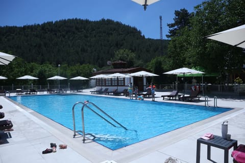 Seasonal outdoor pool