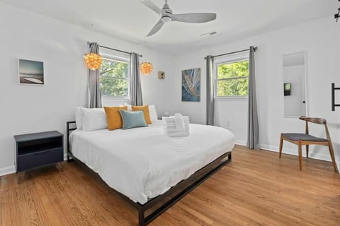 House, Multiple Beds (The Tranquil Token-Hot Tub & Ping Pon) | 4 bedrooms