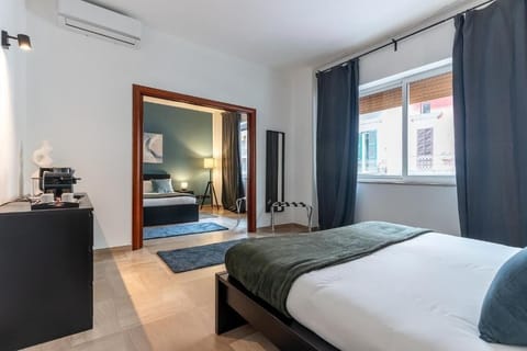 Camera Quadrupla Luxury | Blackout drapes, soundproofing, WiFi (free)