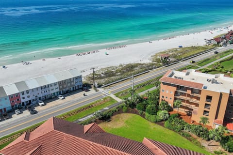 Condo, Multiple Beds (Ciboney 1010) | Beach