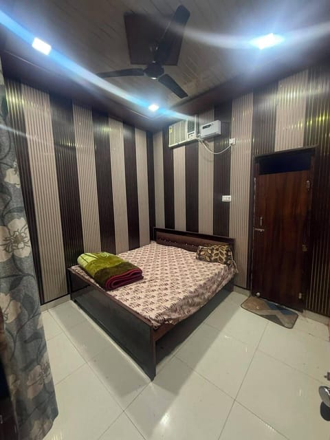 Comfort Single Room, Balcony | Desk, laptop workspace