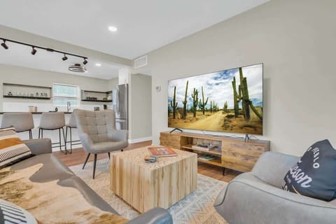 Cozy living room with all desert vibes.